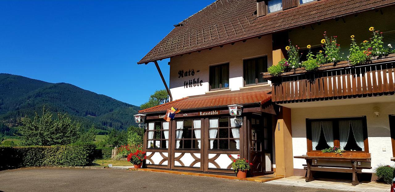 Hotel Gasthaus Ratsstueble Garni à Simonswald Extérieur photo