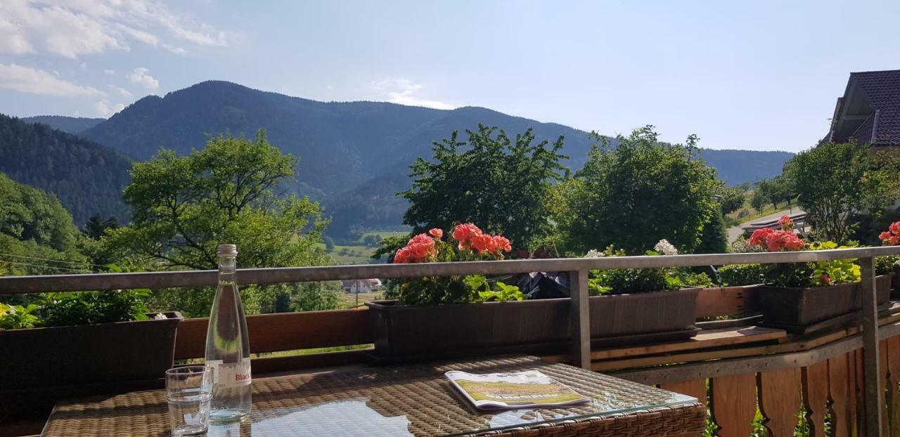Hotel Gasthaus Ratsstueble Garni à Simonswald Extérieur photo